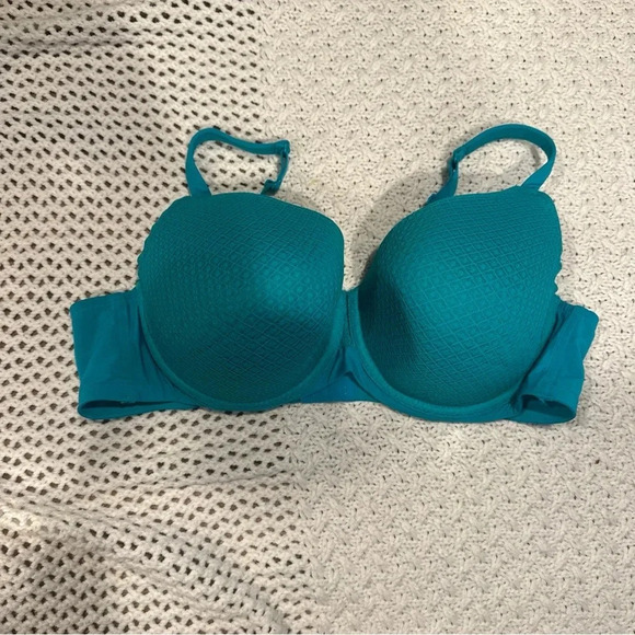 Cacique Other - Cacique 46C Women's Bra Cooling Fress Full Coverage
Turquoise Used